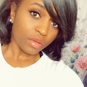 Meet your Posher, Candace